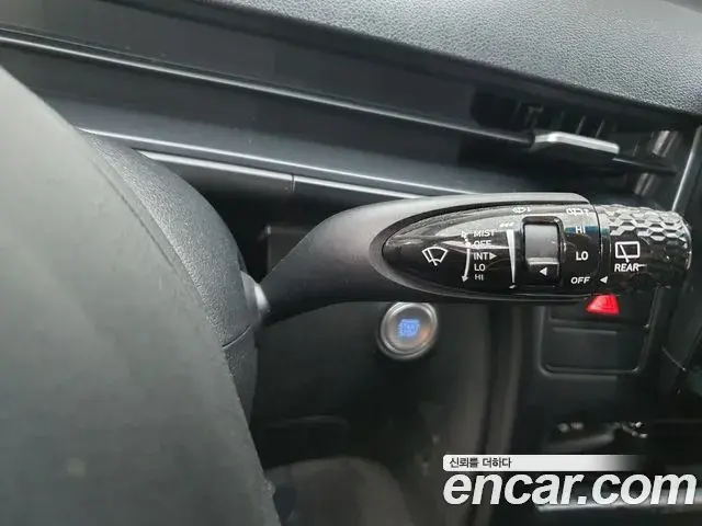 Hyundai Staria 2023 — Фото 18/20