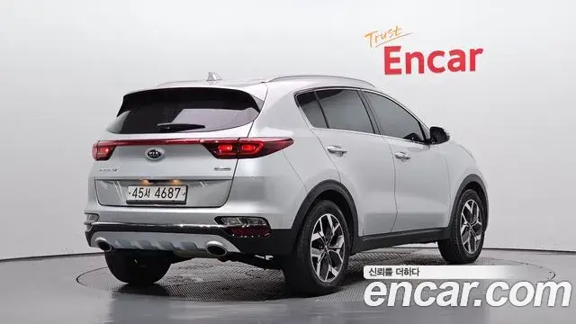 Kia Sportage The Bold 2019 — Фото 2/20