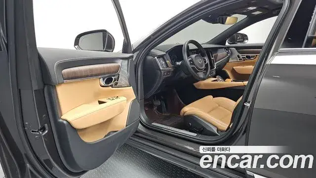 Volvo S90 2021 — Фото 10/20