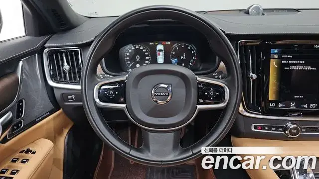 Volvo S90 2021 — Фото 13/20