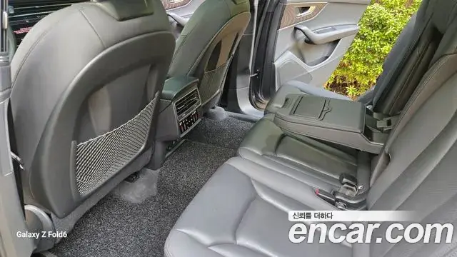 Audi Q7 2022 — Фото 11/20