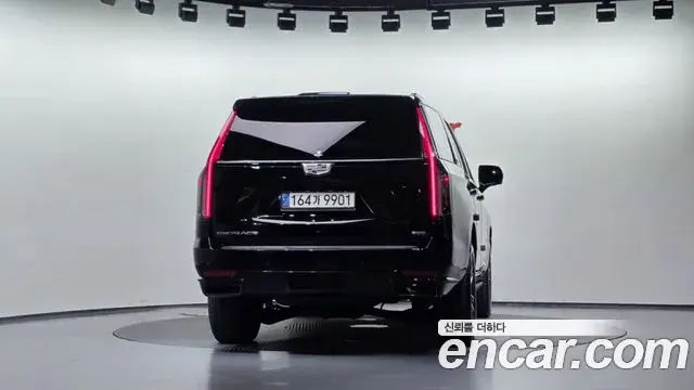 Cadillac Escalade 2022 — Photo 4/38