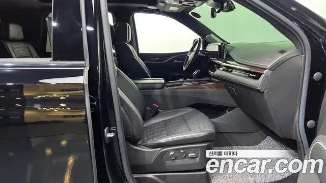 Cadillac Escalade 2022 — Photo 23/38