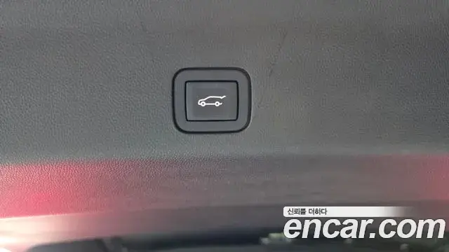 Cadillac Escalade 2022 — Photo 33/38