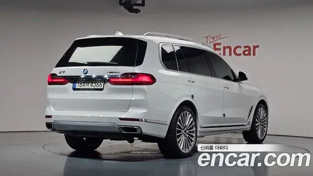 BMW X7 2021 — Фото 2/20
