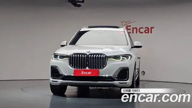 BMW X7 2021 — Фото 3/20