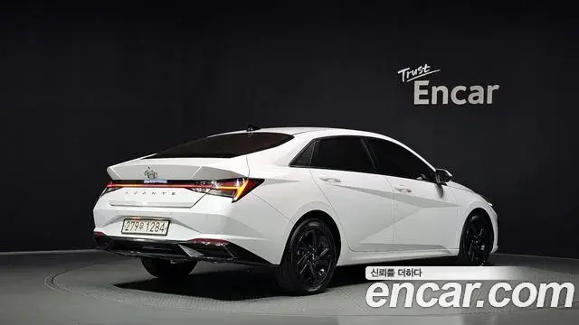 Hyundai Avante 2020 — Фото 2/20