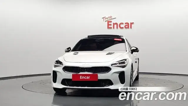 Kia Stinger Meister 2022 — Photo 22/35