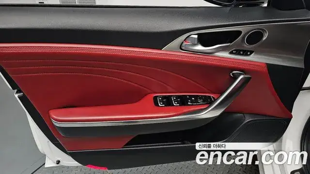 Kia Stinger Meister 2022 — Photo 17/35