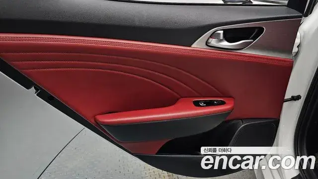 Kia Stinger Meister 2022 — Photo 9/35