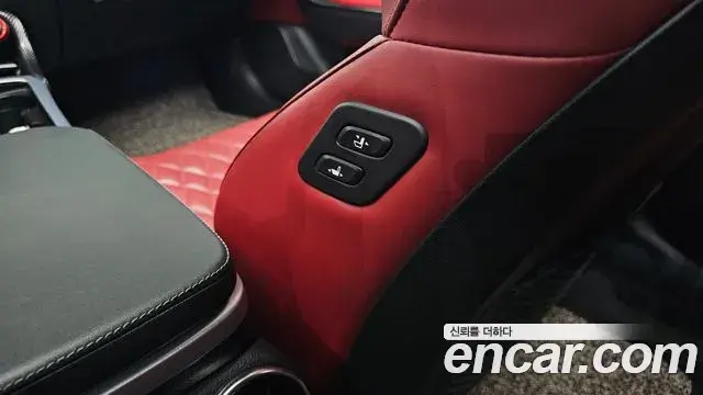 Kia Stinger Meister 2022 — Photo 23/35