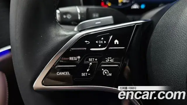 Mercedes-Benz E-Class 2022 — Фото 19/20