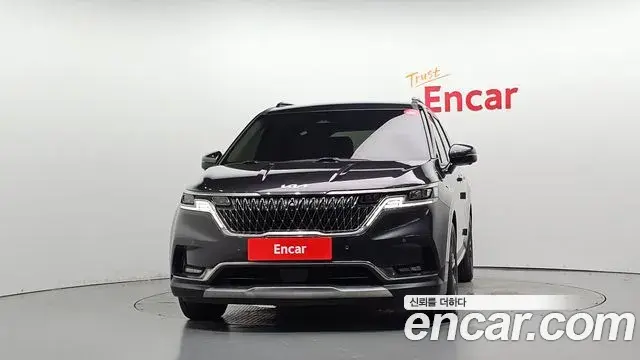 Kia Carnival 2023 — Фото 3/20