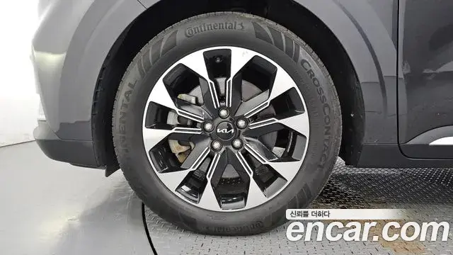 Kia Carnival 2023 — Фото 5/20