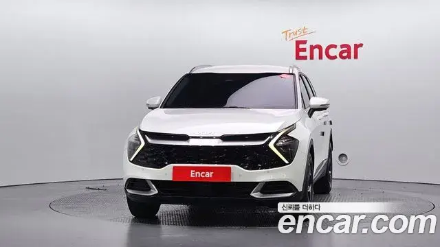 Kia Sportage 2022 — Фото 2/20
