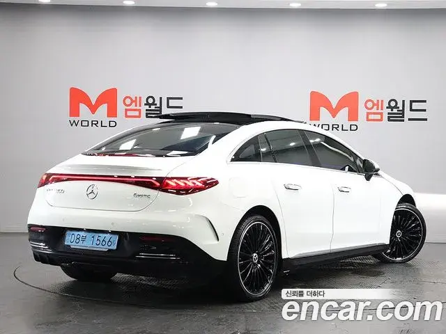 Mercedes-Benz EQE 2023 — Şəkil 14/20