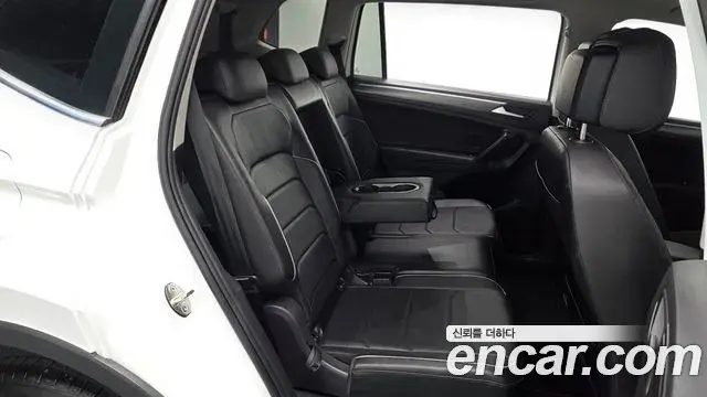 Volkswagen Tiguan Allspace 2023 — ფოტო 5/38
