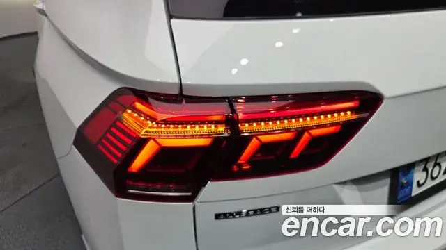 Volkswagen Tiguan Allspace 2023 — ფოტო 25/38