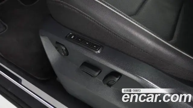 Volkswagen Tiguan Allspace 2023 — ფოტო 1/38
