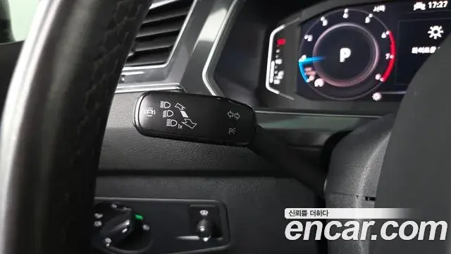 Volkswagen Tiguan Allspace 2023 — ფოტო 31/38