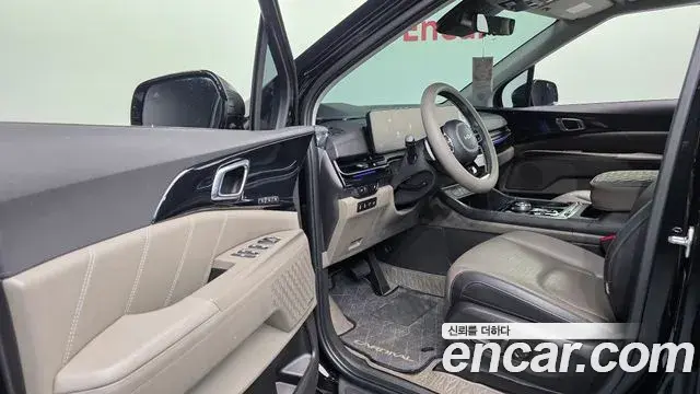 Kia Carnival 2024 — Photo 9/20