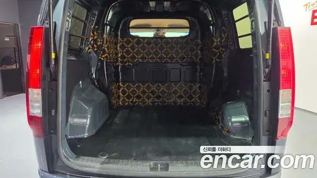 Hyundai Staria 2023 — Фото 20/20