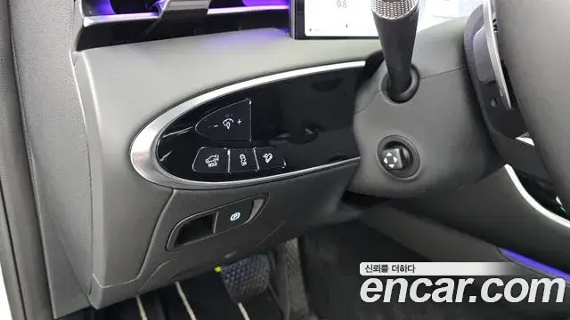 Genesis GV70 2025 — Photo 13/31