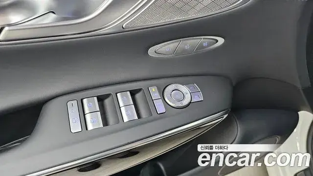 Genesis GV70 2025 — Photo 26/31