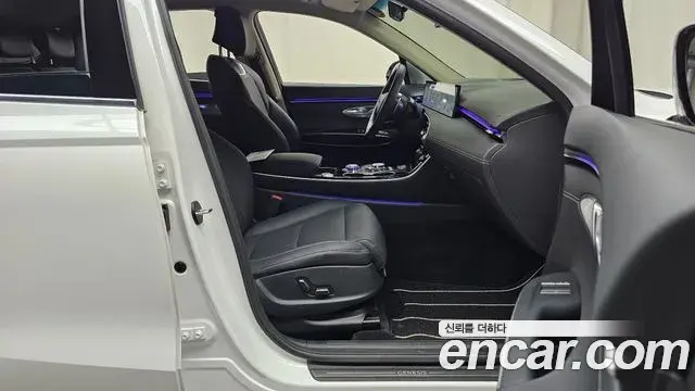 Genesis GV70 2025 — Photo 9/31