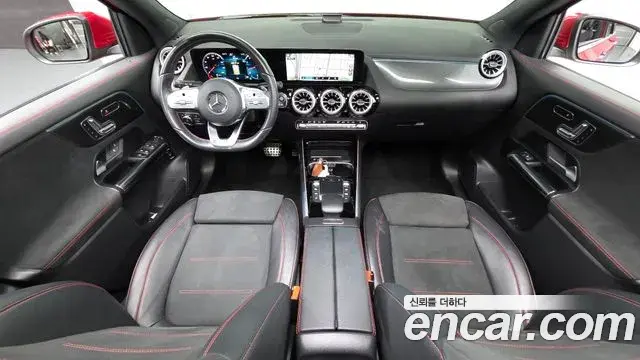 Mercedes-Benz GLA-Class 2022 — Фото 7/20