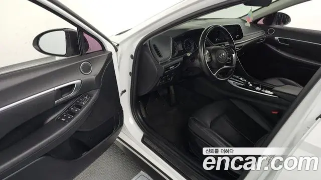 Hyundai Sonata 2020 — Фото 10/20