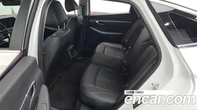 Hyundai Sonata 2020 — Фото 11/20