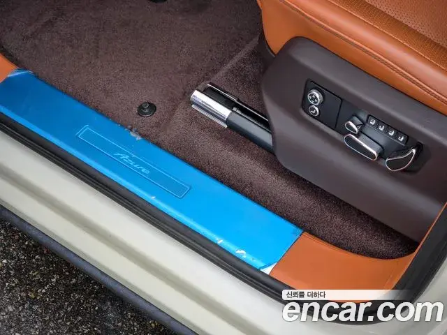 Bentley Bentayga 2024 — Şəkil 6/20