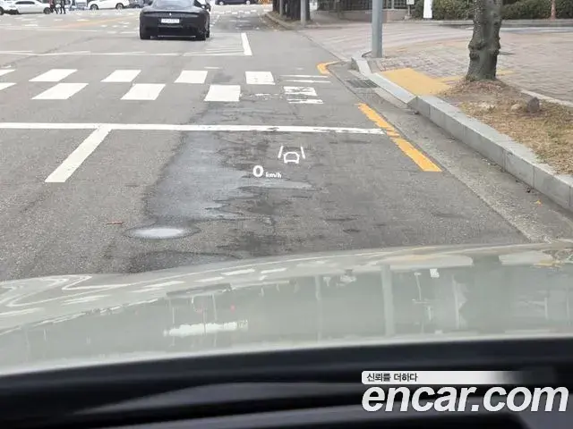 Bentley Bentayga 2024 — Şəkil 13/20