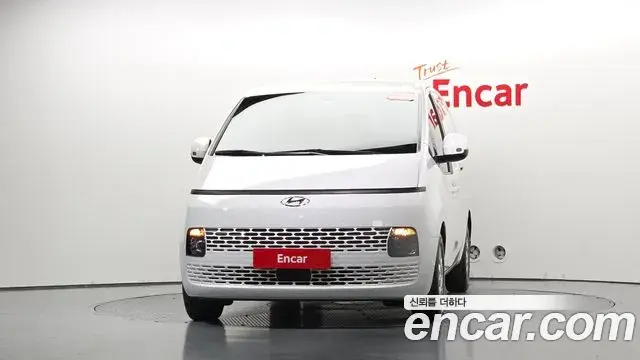 Hyundai Staria 2022 — Фото 3/20
