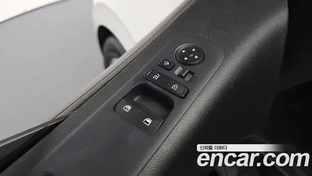 Hyundai Staria 2022 — Фото 19/20
