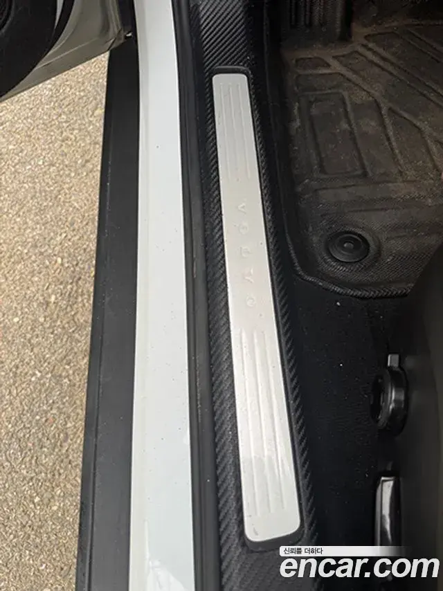 Volvo V60 Cross Country 2020 — Photo 4/20