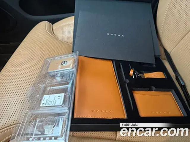 Volvo V60 Cross Country 2020 — Photo 15/20