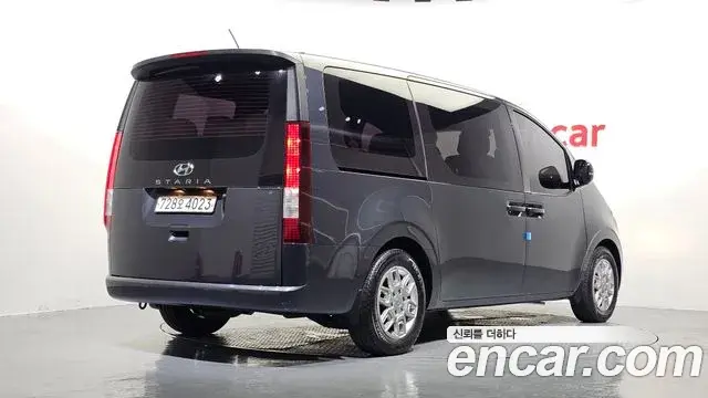 Hyundai Staria 2022 — Фото 2/20