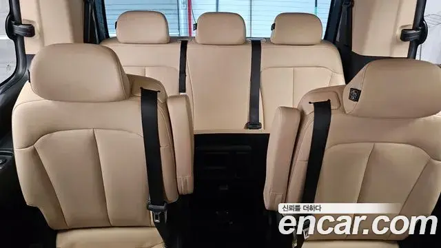 Hyundai Staria 2022 — Фото 12/20