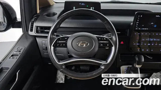 Hyundai Staria 2022 — Фото 15/20