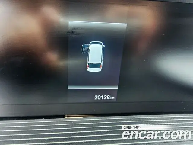 Hyundai Staria 2022 — Фото 9/16