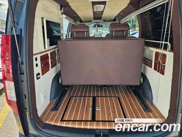 Hyundai Staria 2022 — Фото 12/16