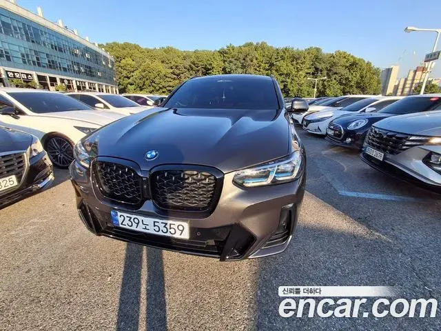 BMW X4 2023 — Photo 4/20