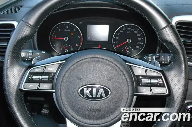 Kia Sportage The Bold 2020 — Фото 13/20