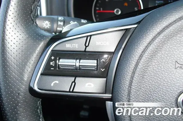 Kia Sportage The Bold 2020 — Фото 18/20