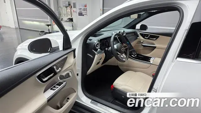 Mercedes-Benz GLC-Class 2026 — Фото 10/20