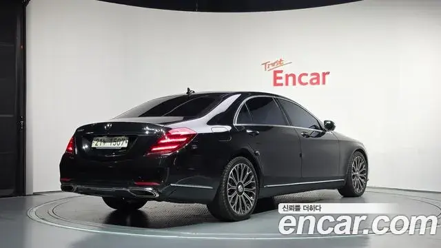 Mercedes-Benz S-Class 2018 — Фото 2/20