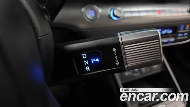 Hyundai Kona 2023 — Фото 9/20