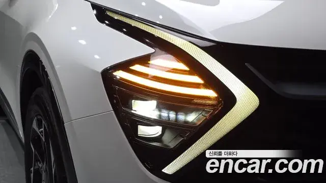 Kia Sportage 2022 — Şəkil 32/36